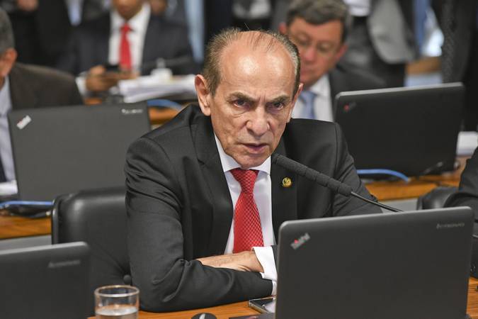 O senador Marcelo Castro foi o relator do projeto de lei